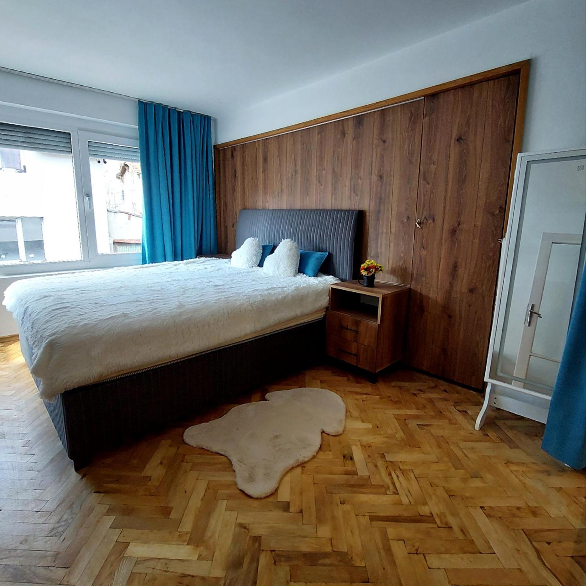 Old-Timer Apartment Варна Екстериор снимка